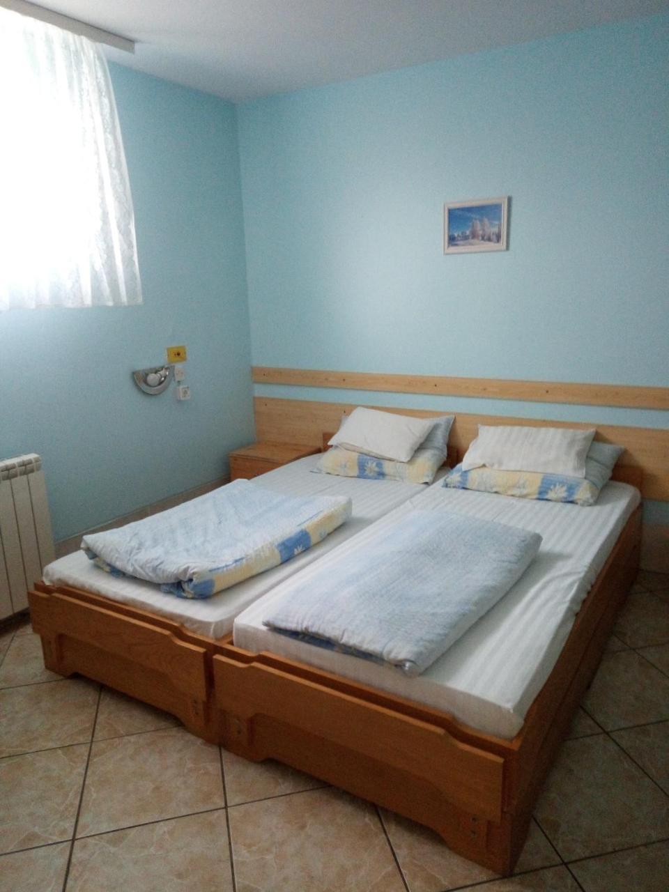 Hostel Bata Kanjiza Room photo